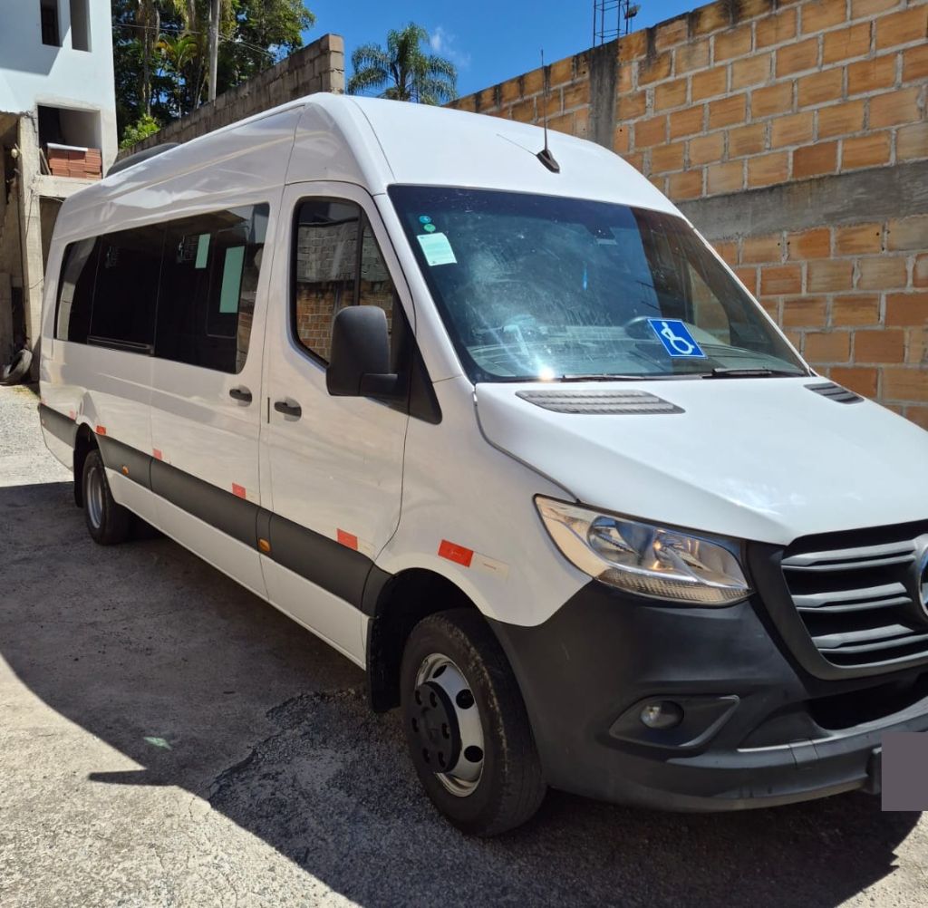 SPRINTER CDI 517 ANO 2024 LONGA JM COD.83