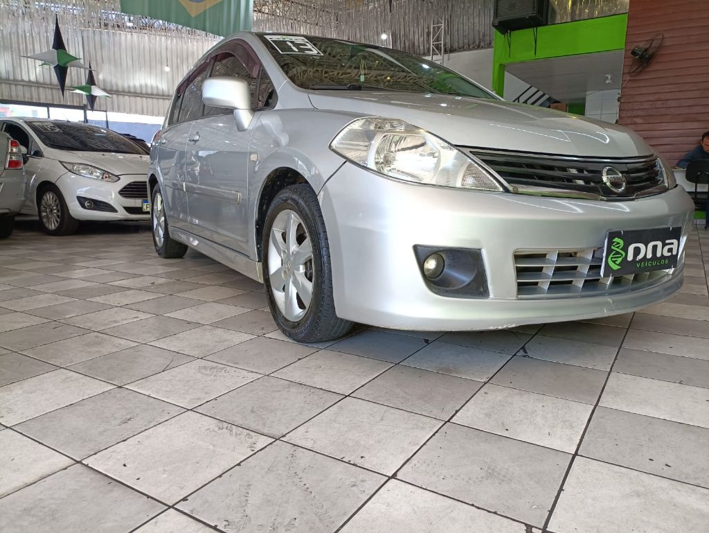 TIIDA SL 1.8/1.8 Flex 16V Aut.