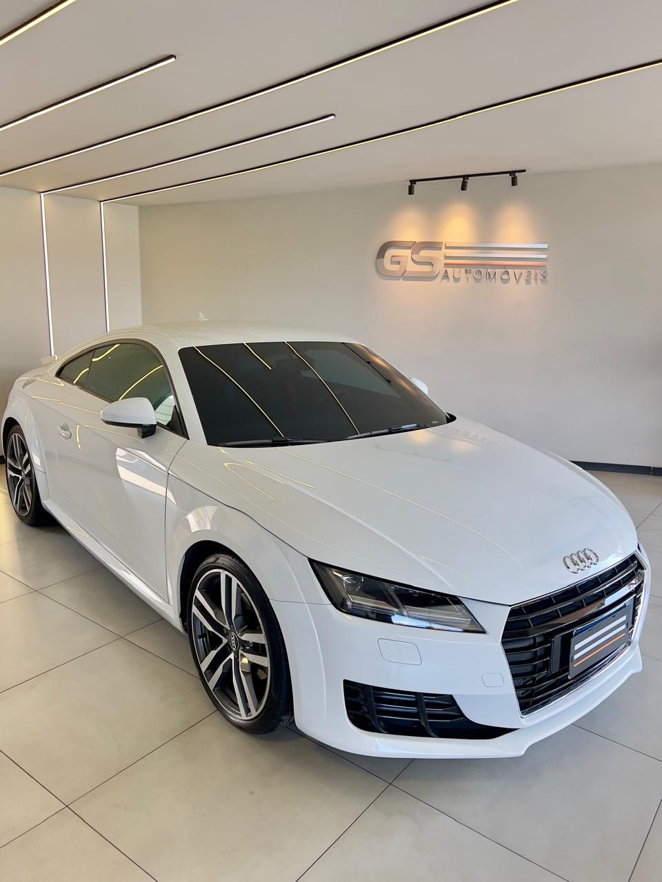 TT 2.0 16v TFSI S-Tronic