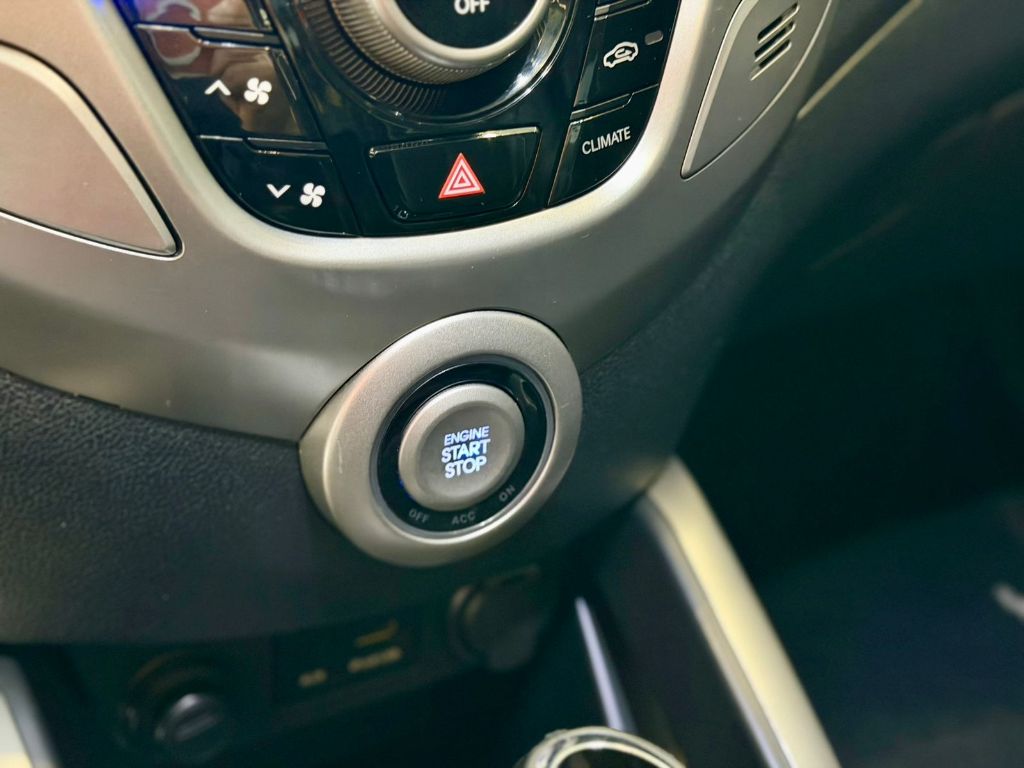 Veloster 1.6 16V  140cv Aut.