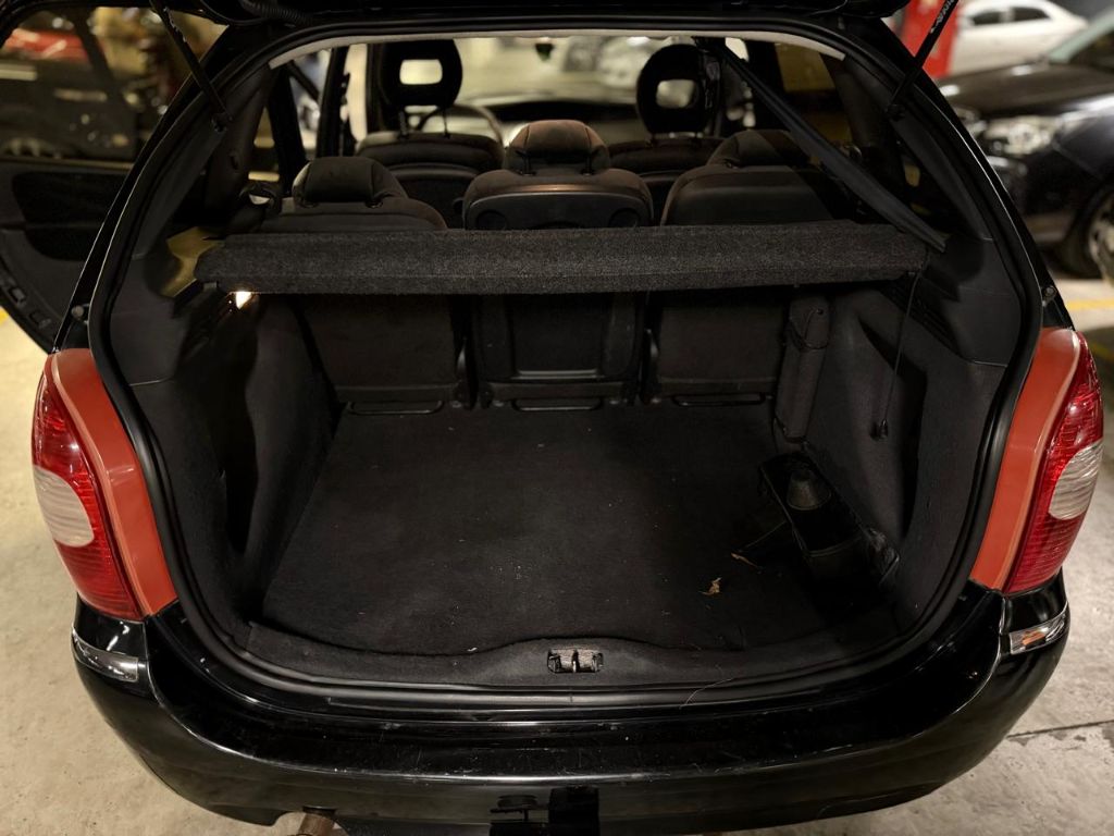 Xsara Picasso Exclusive 2.0 16V Aut.