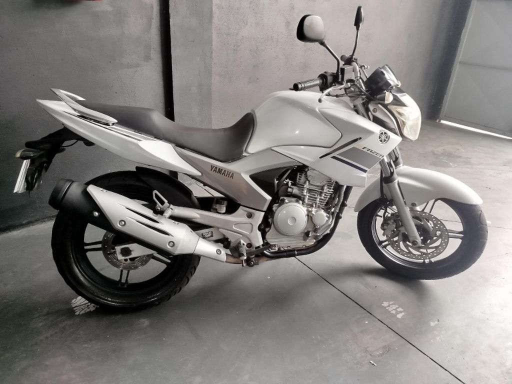 YS 250 FAZER/ FAZER L. EDITION /BLUEFLEX