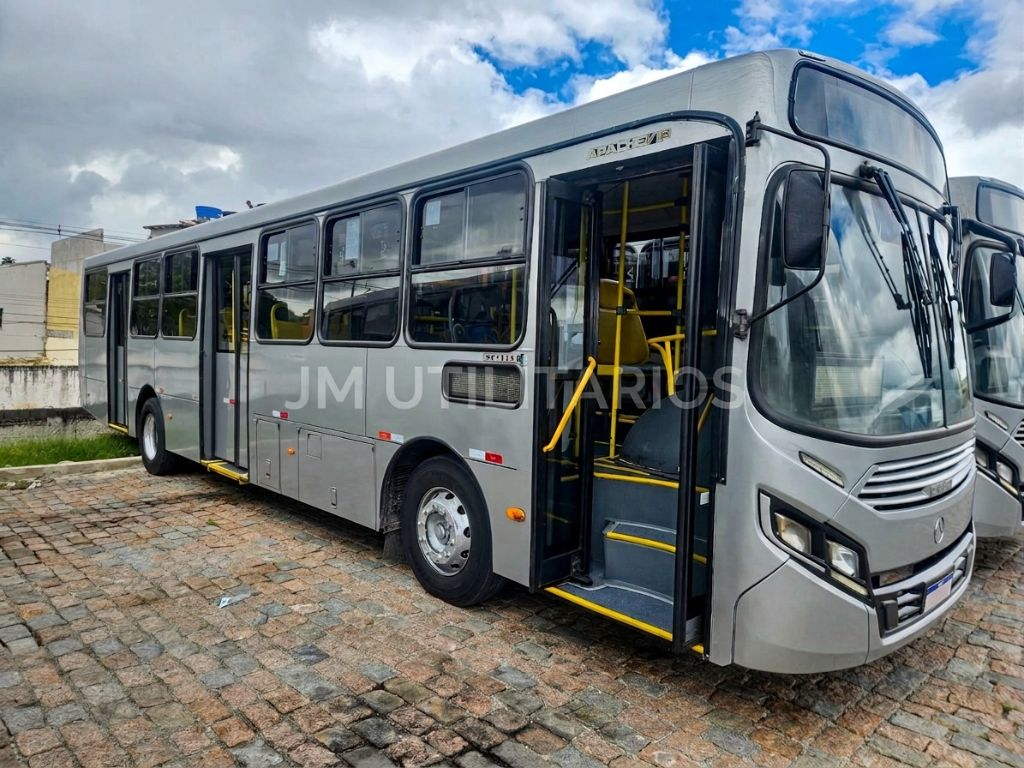 CAIO APACHE VIP ANO 2015 M.BENZ OF 1721 JM COD.1006