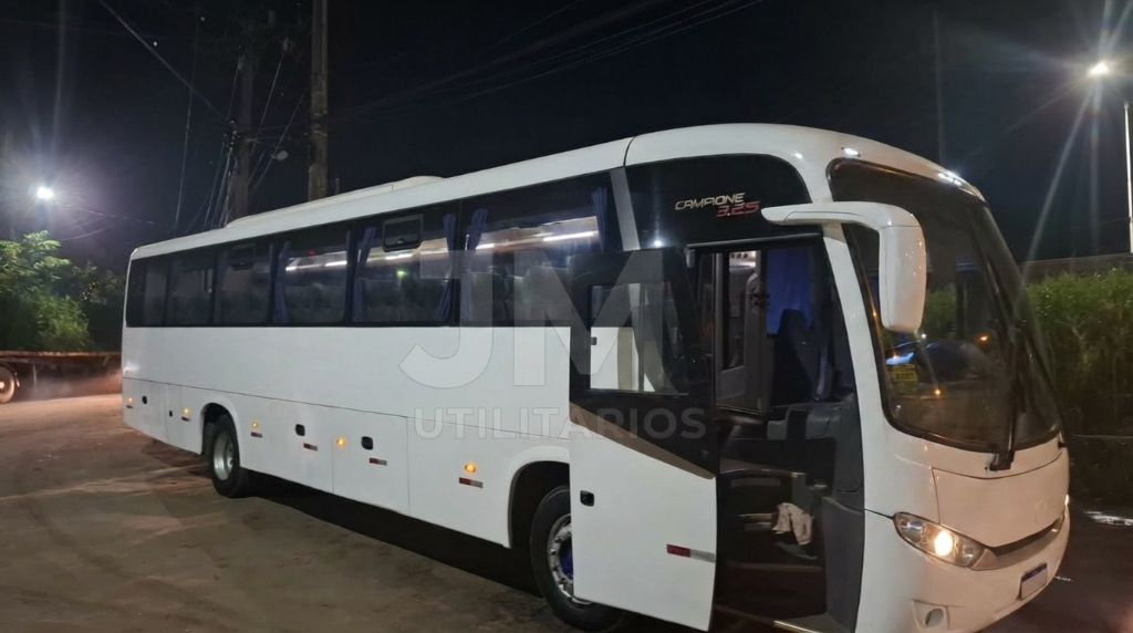 COMIL CAMPIONE 3.25 ANO 2015 VW EXECUTIVO COD.481