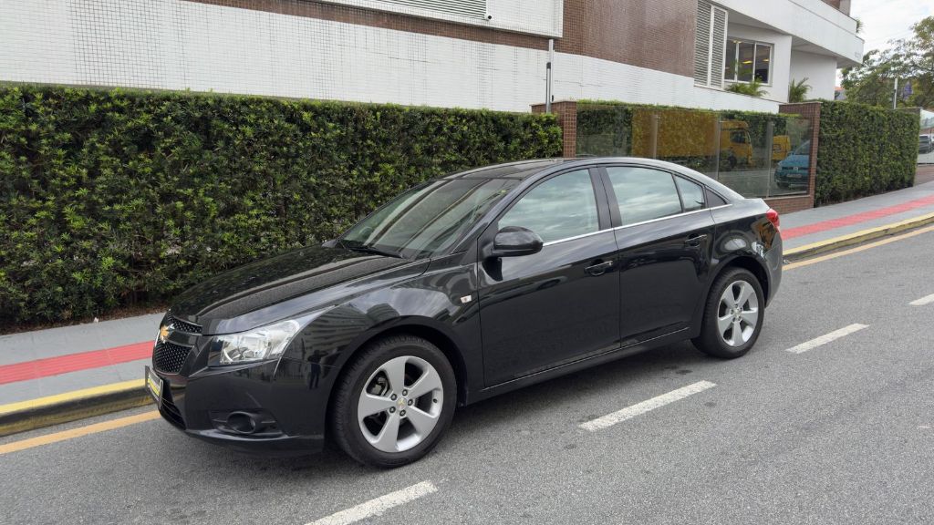 CRUZE LT 1.8 16V FlexPower 4p Mec.