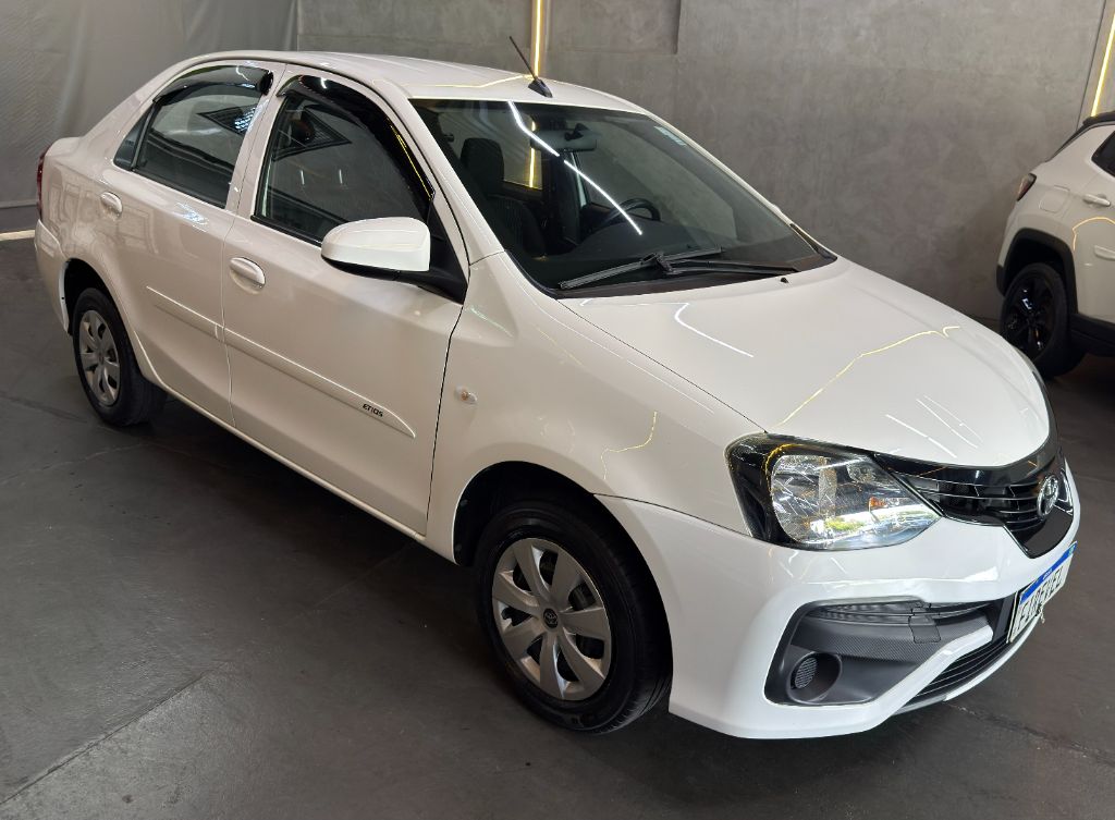 Etios Sedan X 1.5 Mec. - Flex - 2020