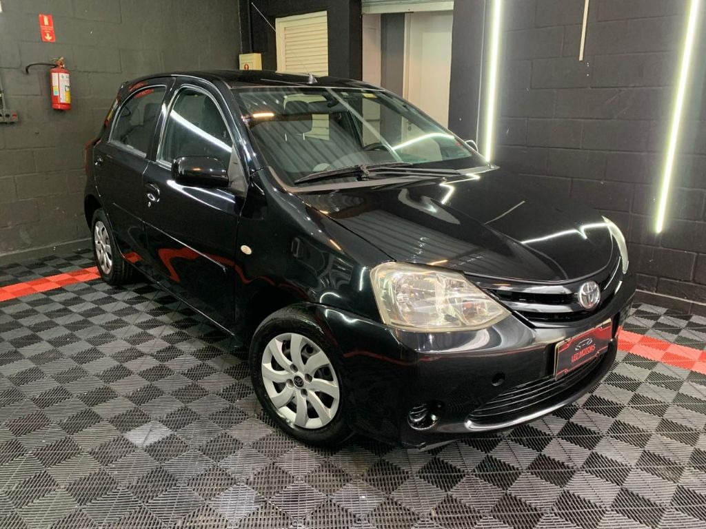 ETIOS XS  1.3 Flex 16V 5p Mec.