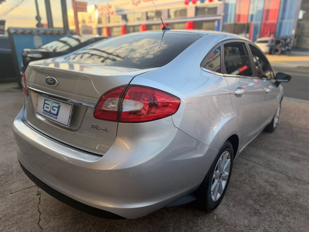 Fiesta Sedan SE 1.6 16V Flex 4p