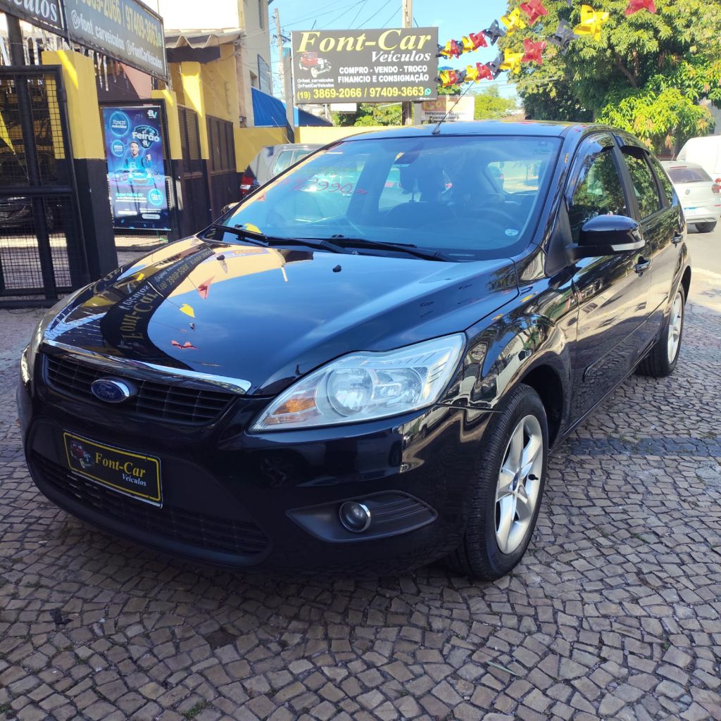 Focus Hatch 2.0 Flex Automatico Completo
