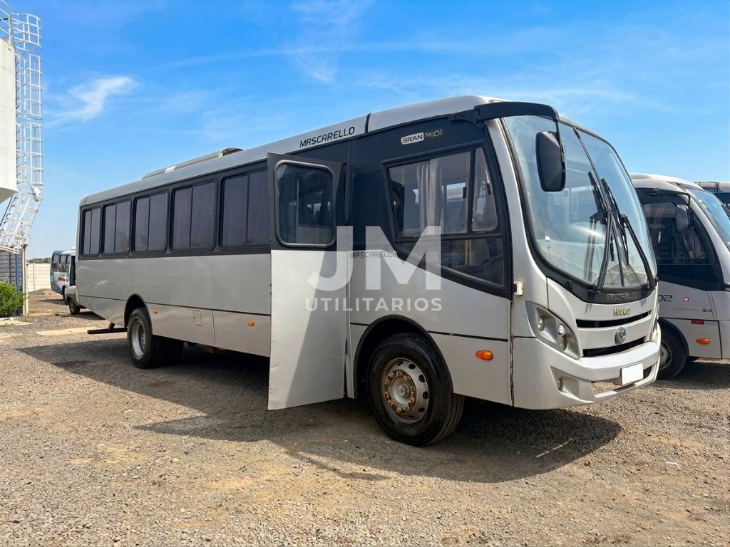 GRAN MIDI IVECO MASCARELLO 2023 40 LUGARES COD.185
