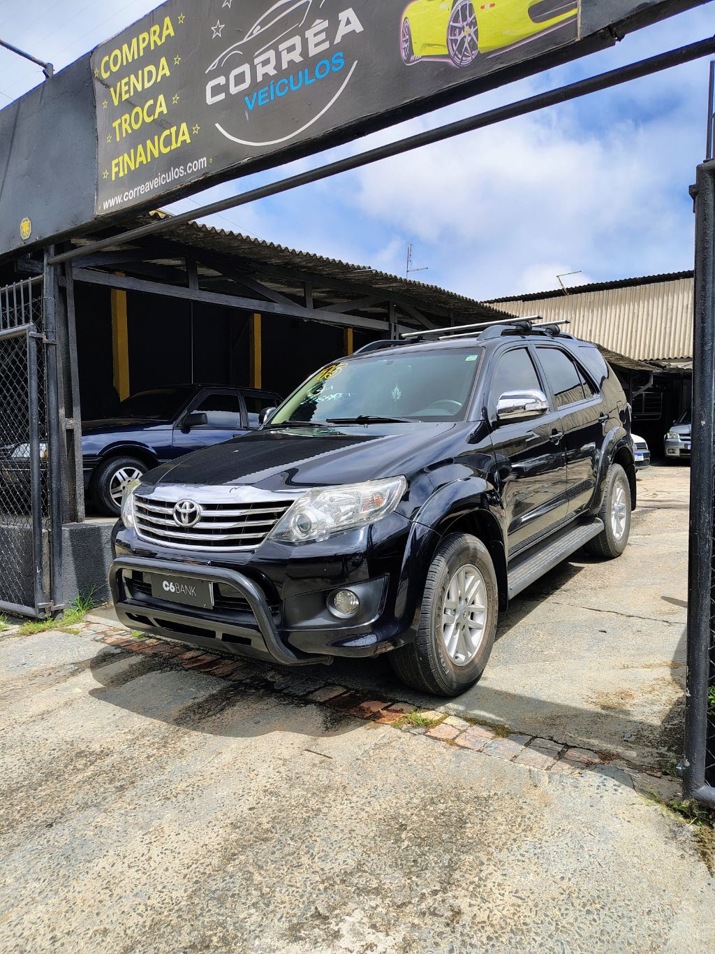 Hilux SW4 SR 4x2 2.7/ 2.7 Flex 16V Aut.