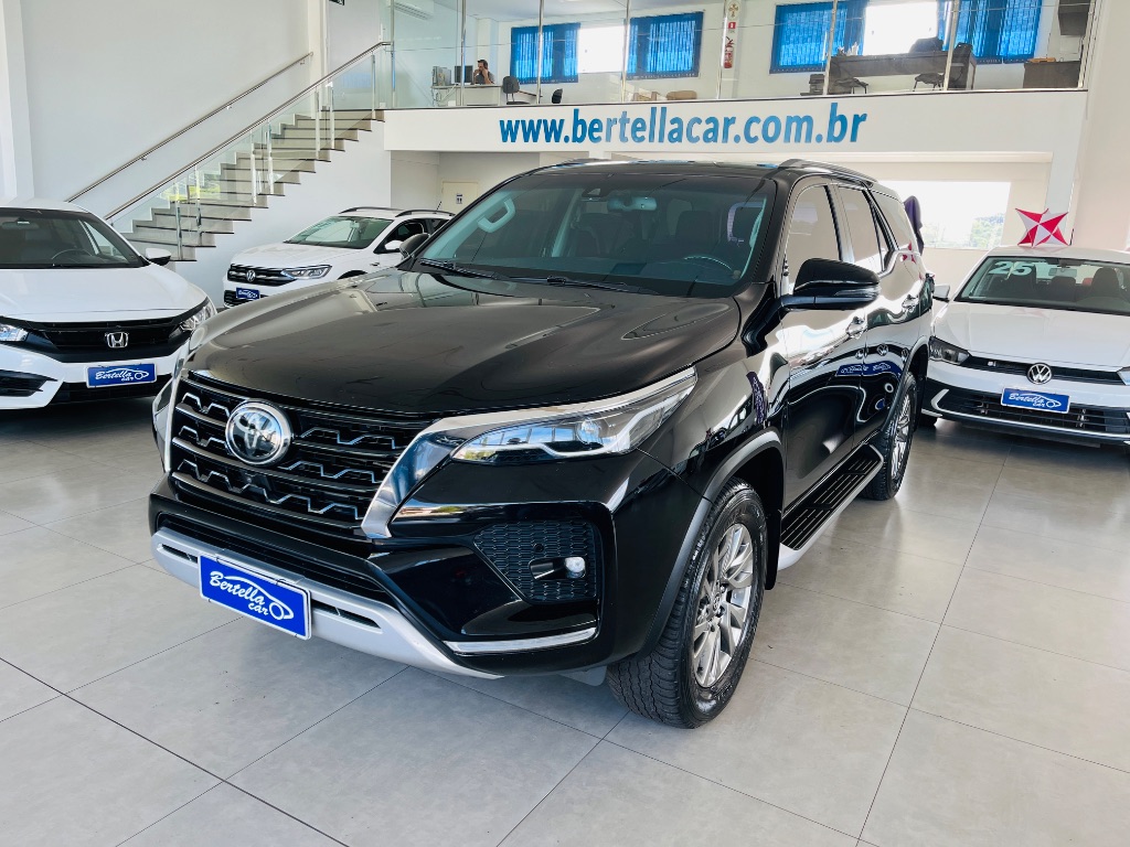 Hilux SW4 SRX 4x4 2.8 TDI 16V Dies. Aut.