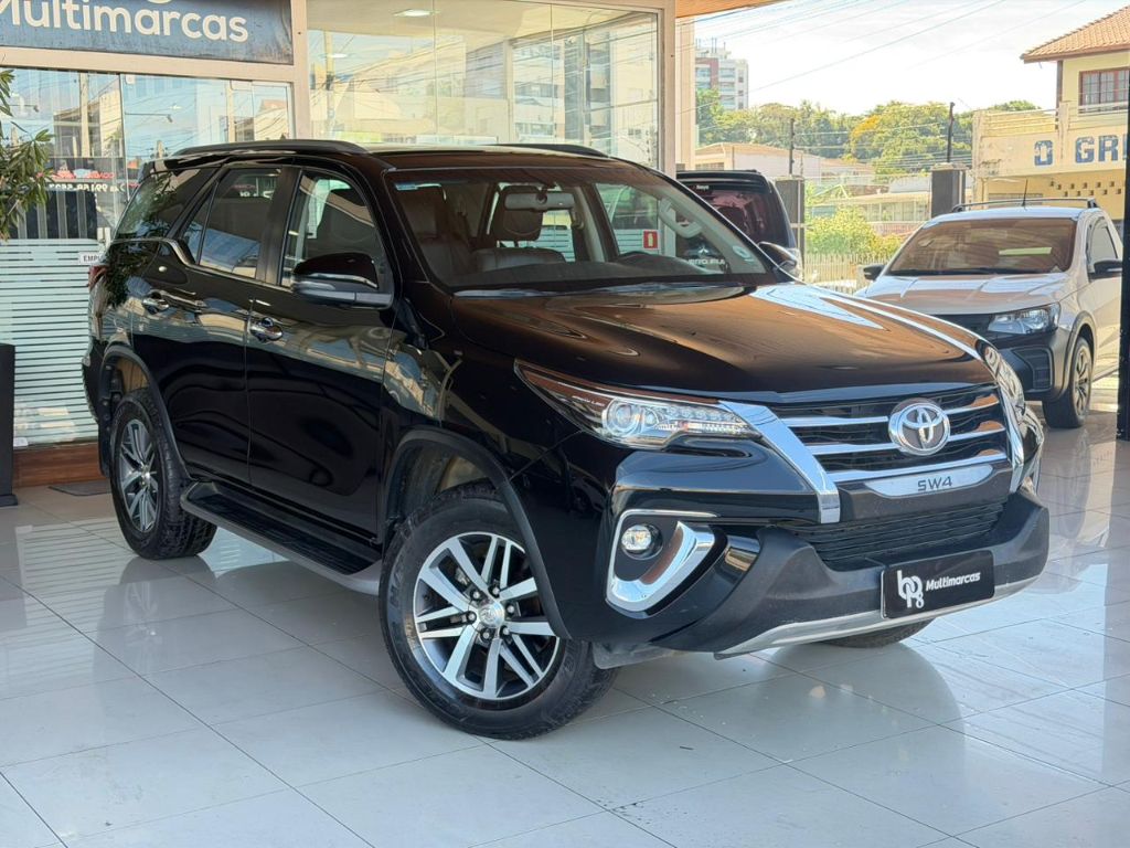 Hilux SW4 SRX 4x4 2.8 TDI 16V Dies. Aut.