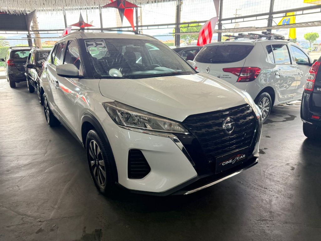 KICKS Active 1.6 16V Flex Aut.