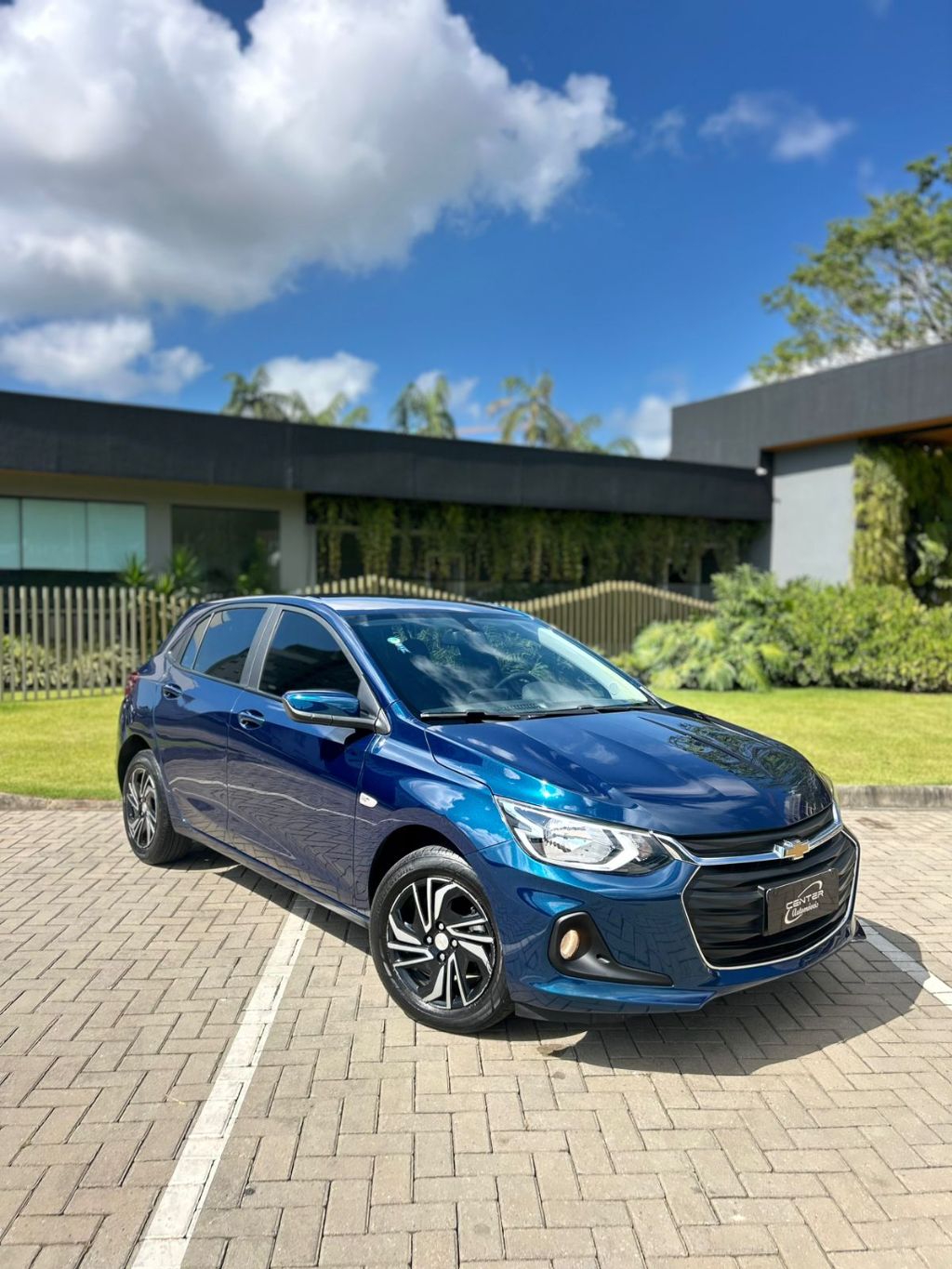 ONIX HATCH LT 1.0 12V Flex 5p Mec.