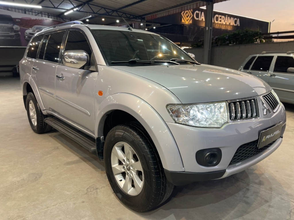 Pajero DAKAR HPE 3.2 4x4 T.I Dies 5p Aut