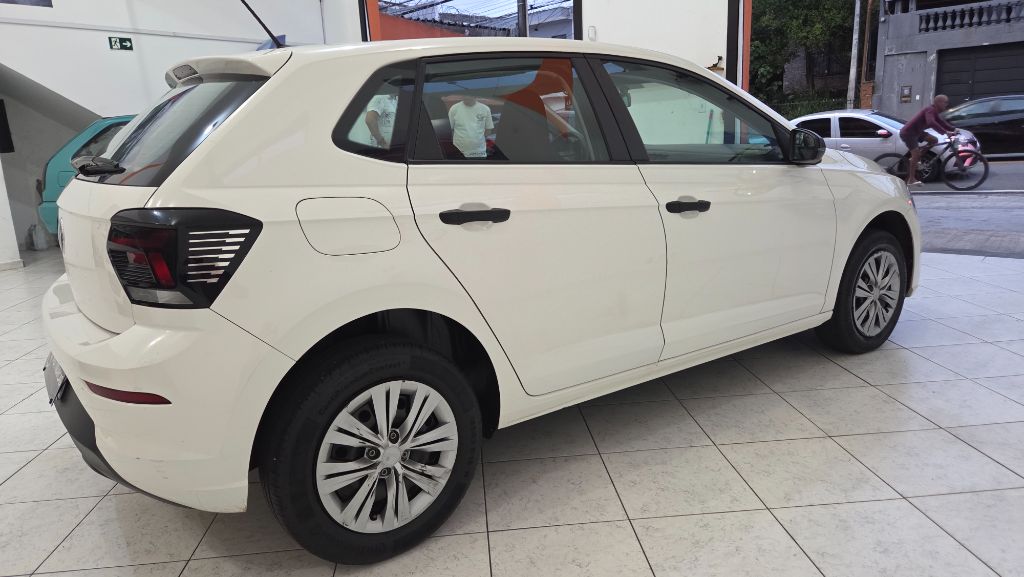 Polo Track 1.0 Flex 12V 5p