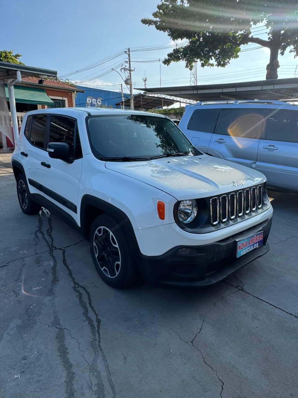 Renegade 1.8 4x2 Flex 16V Aut.