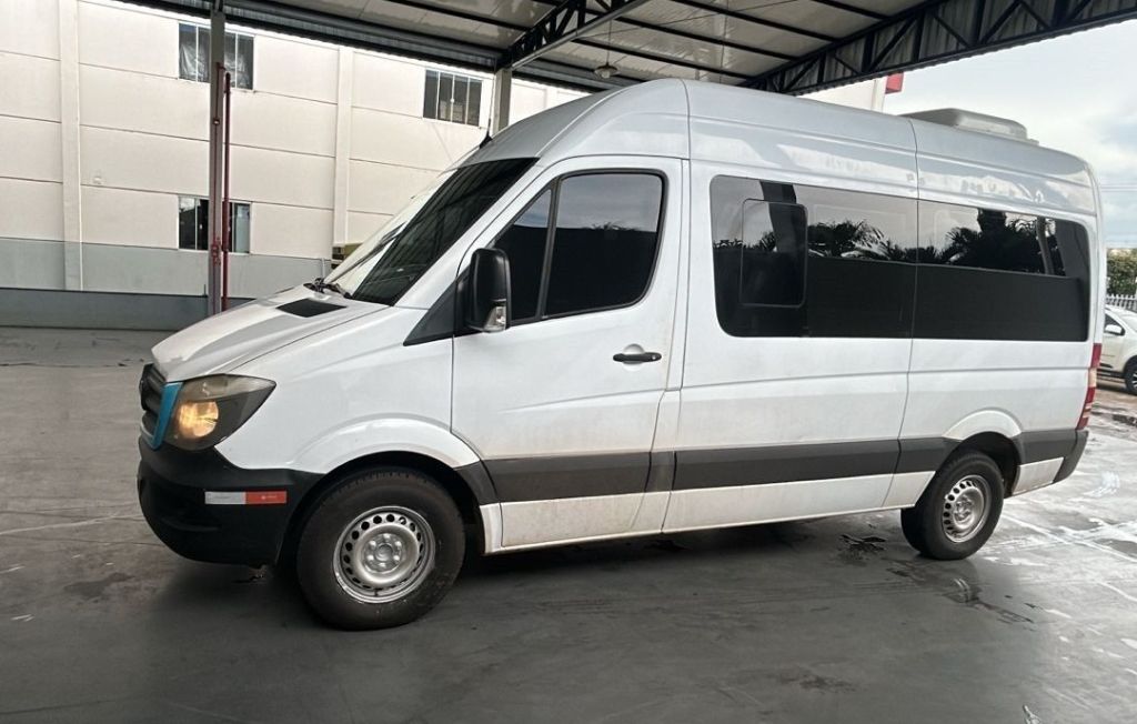 SPRINTER CDI 415 ANO 2019 CURTA T.ALTO VAN COD.312