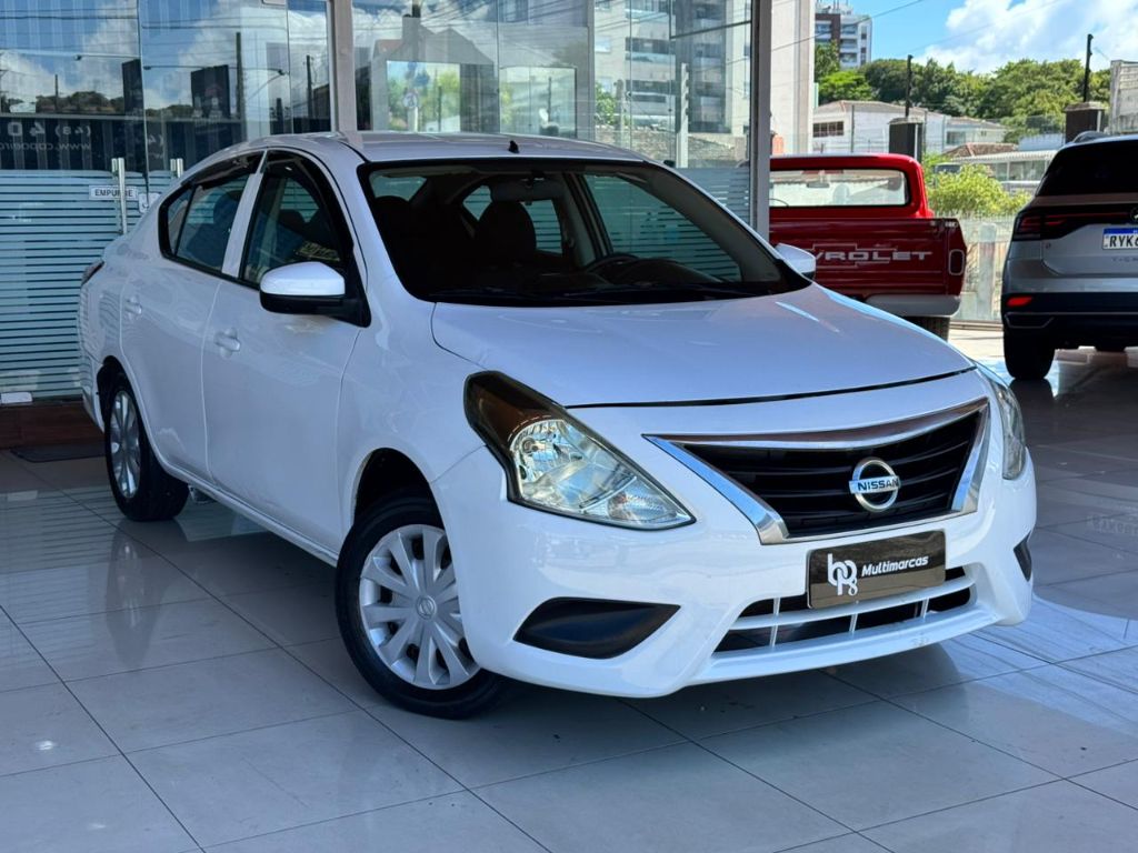 VERSA 1.0 12V FlexStart 4p Mec.