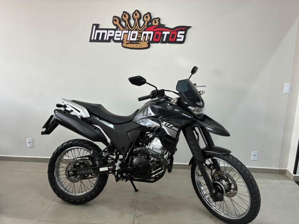 XTZ 250 LANDER (APENAS 15 MIL KM)