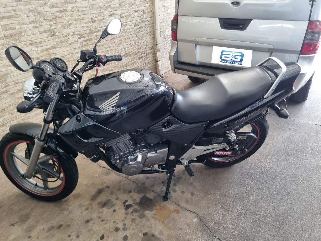 CB 500