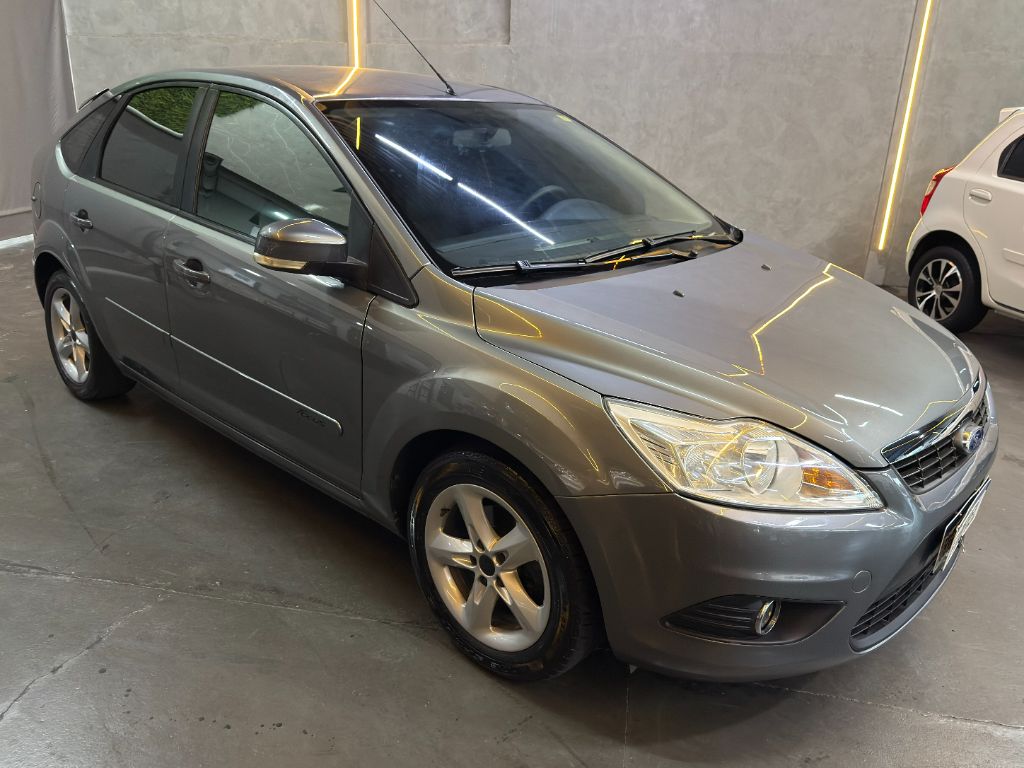 Focus 1.6 - Flex - 2011