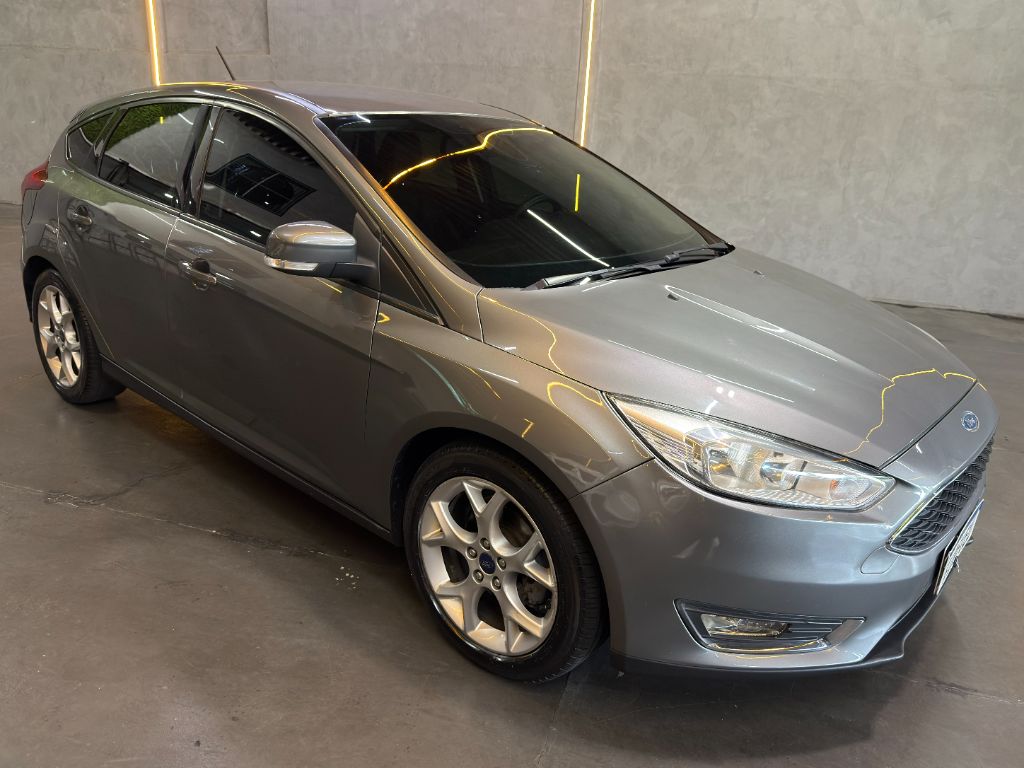 Focus 1.6 SE Plus Mec. - Flex - 2016