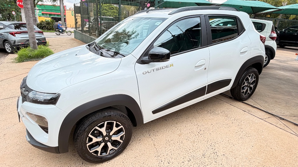 KWID OUTSIDER 1.0 Flex 12V 5p Mec.