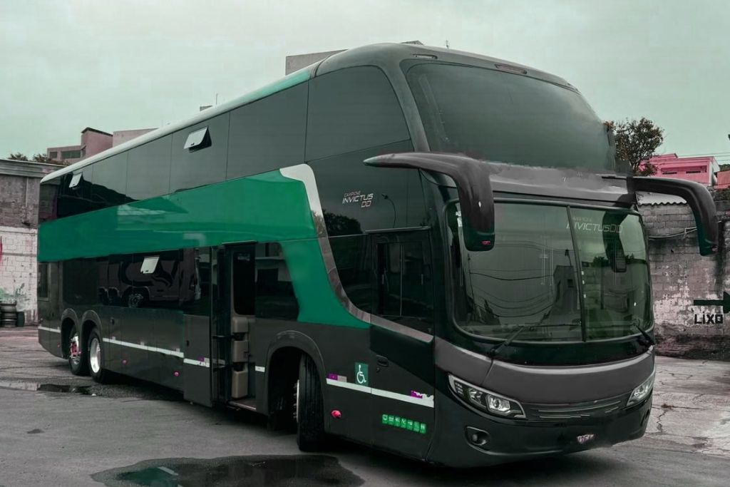 Onibus Comil Invictus DD 2019 a venda COD.1270