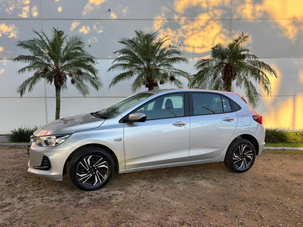 ONIX HATCH LT 1.0 12V Flex 5p Mec.