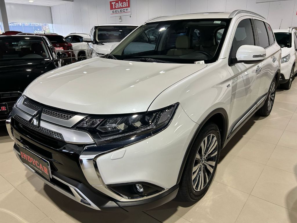 OUTLANDER HPE-S 3.0 V6 4x4 5p Aut.