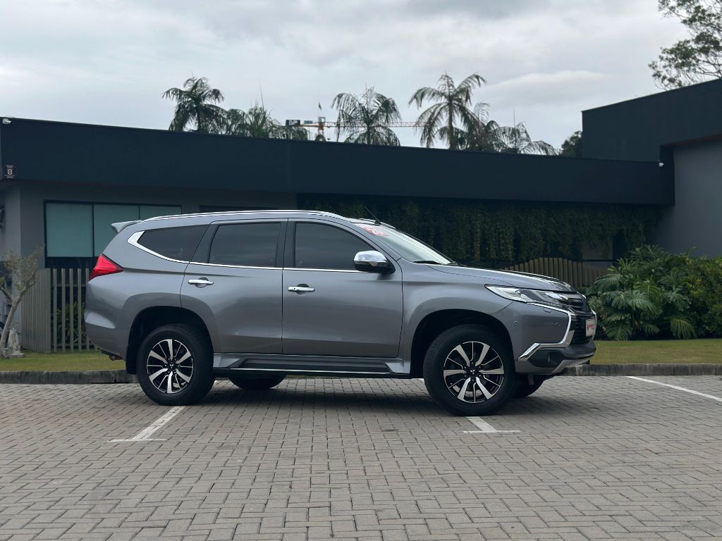 Pajero Sport HPE 2.4 4x4 Diesel Aut.