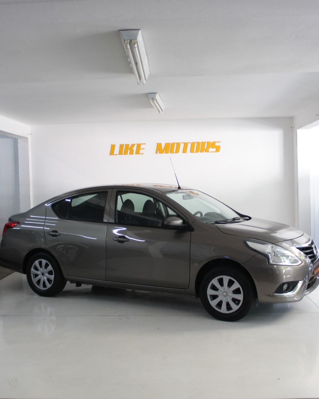 VERSA 1.0 12V FlexStart 4p Mec.