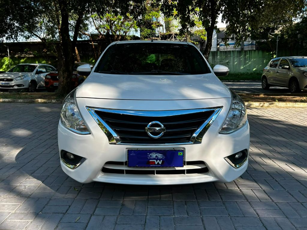 VERSA UNIQUE 1.6 16V FlexStart 4p Aut.