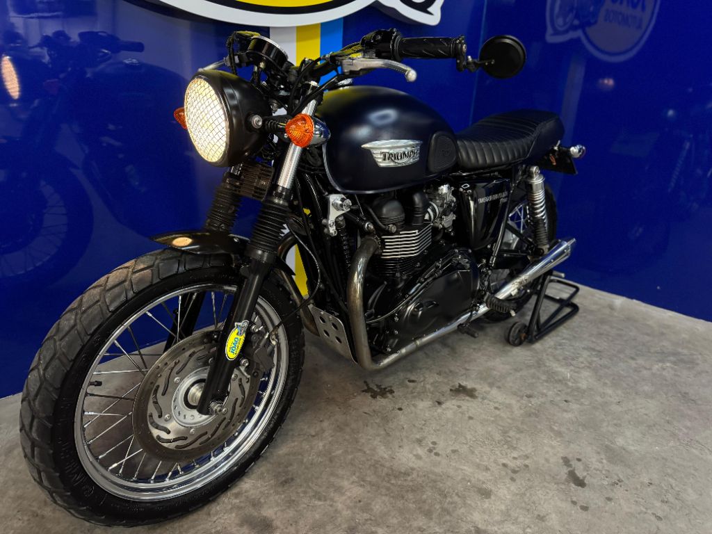 BONNEVILLE T100 