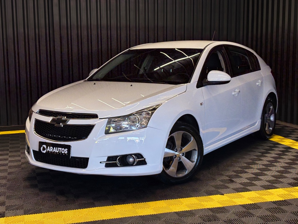 CRUZE HB Sport LT 1.8 16V FlexP. 5p Mec