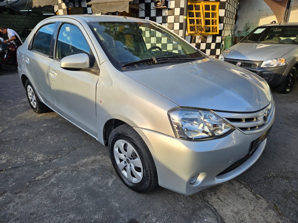 ETIOS XS Sedan1.5 Flex 16V 4p Mec.