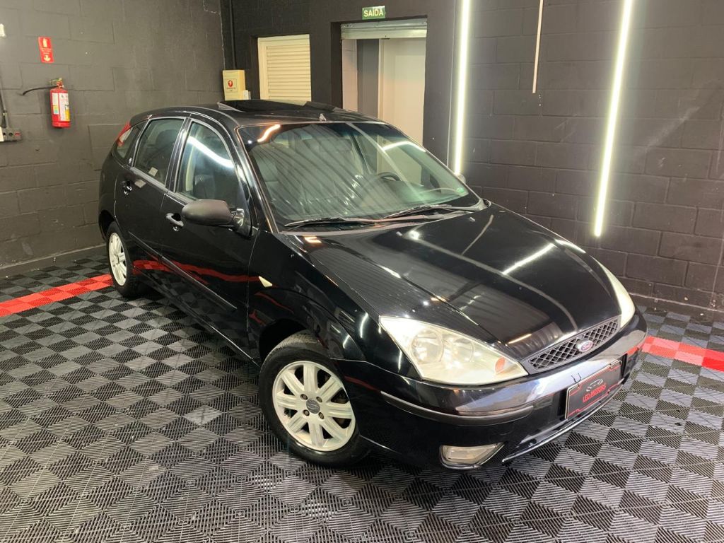 Focus Ghia  2.0 16V/ 2.0 16V Flex 5p Aut