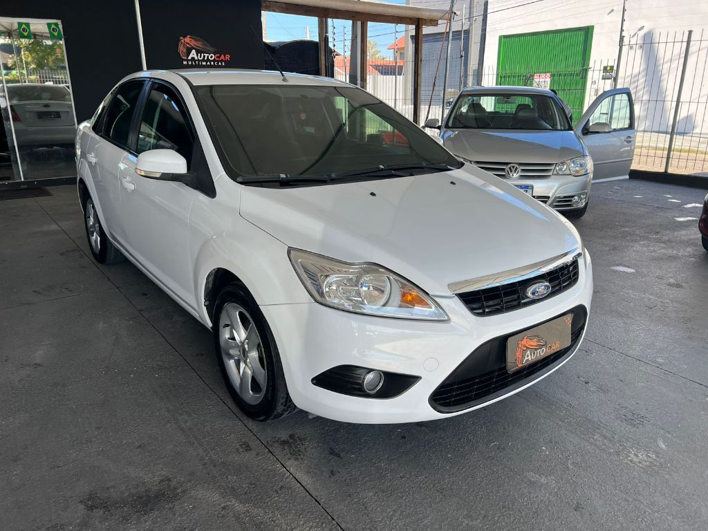 Focus Sedan 1.6/1.6 Flex 8V/16V 4p Mec.