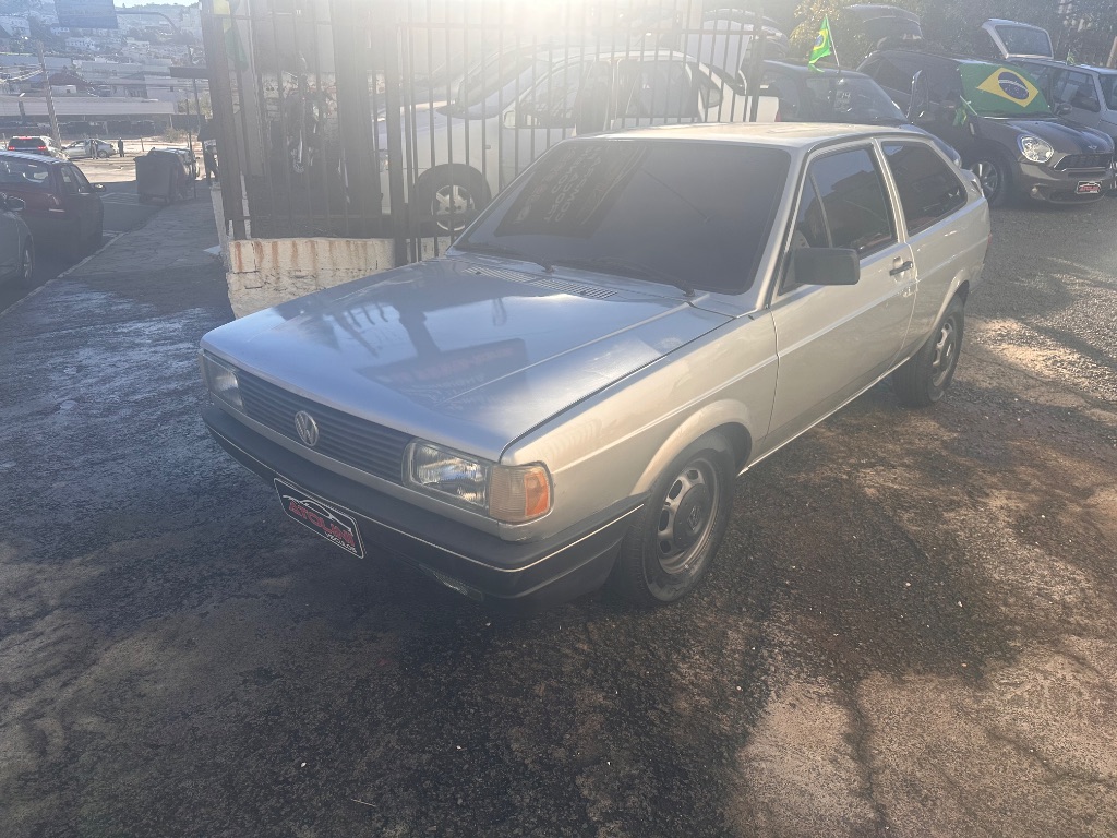 Gol 1000 (modelo antigo)