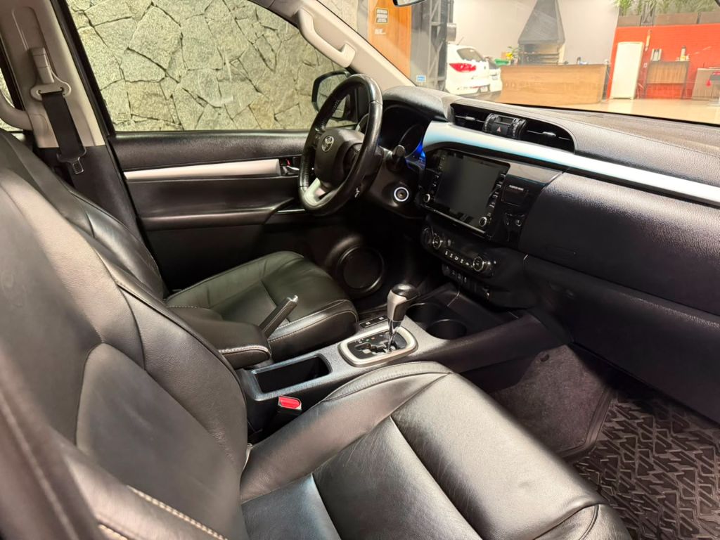 Hilux CD SR 4x2 2.7 16V/2.7 Flex Aut.