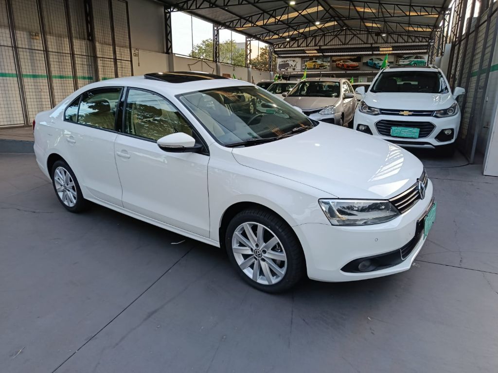 JETTA Highline 2.0 TSI 16V 4p Tiptronic