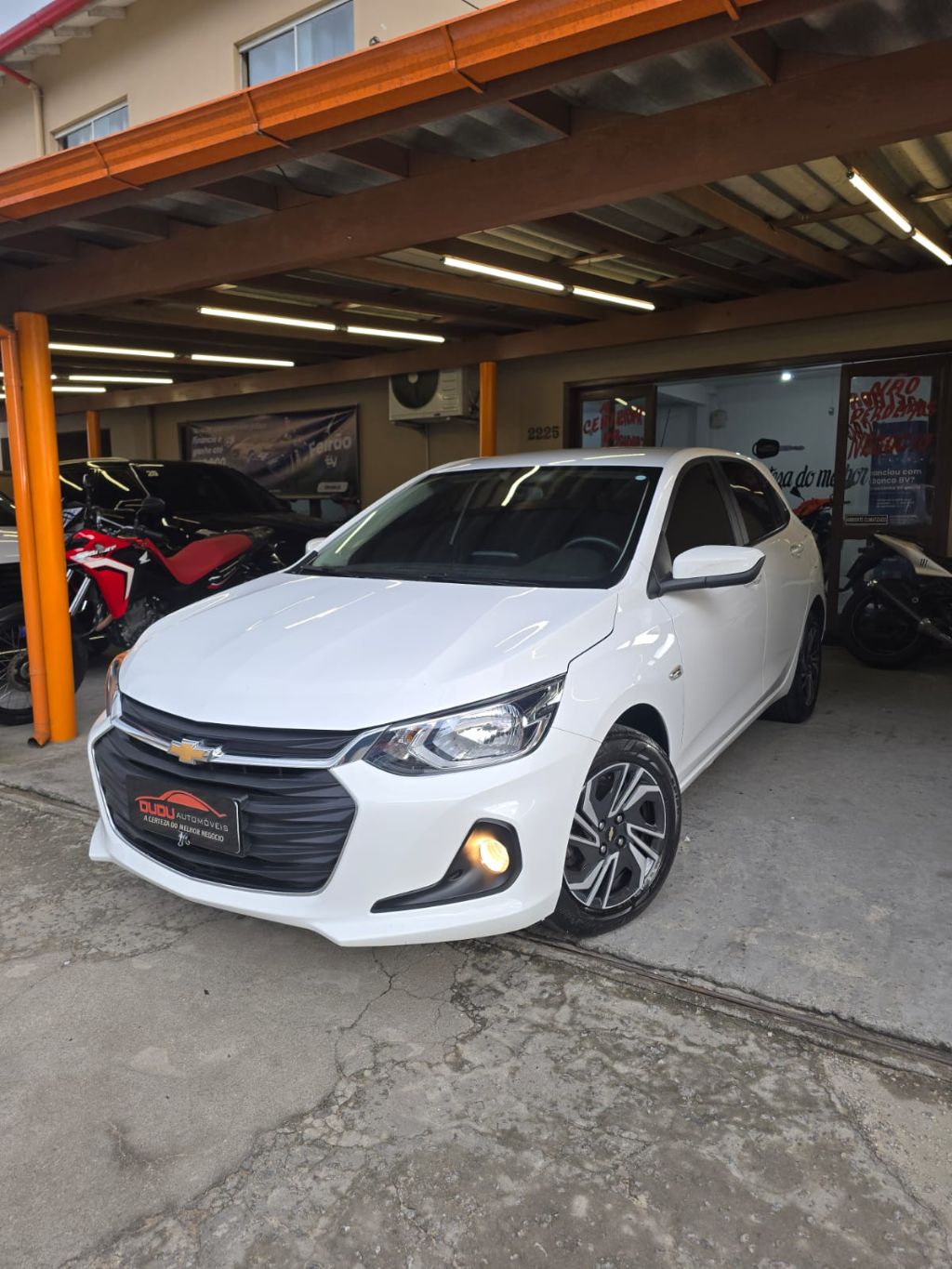 ONIX HATCH LT 1.0 12V TB Flex 5p Mec.