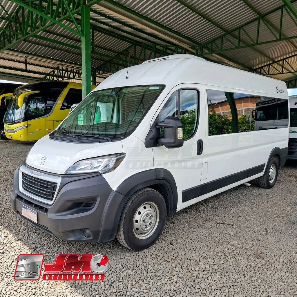 Peugeot Boxer Minibus ano 2020 a venda COD.284