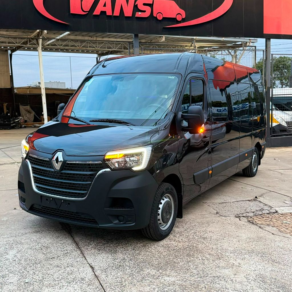 Renault Master Executiva Marticar 0km 2027