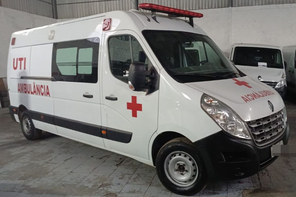 Renault Master L3H2 ANO 2018 Ambulancia a venda COD.140