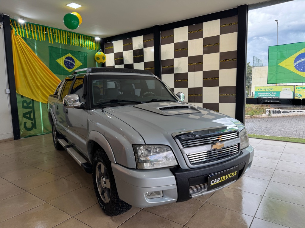 S10 P-Up Executive 2.4 MPFI F.Power CD