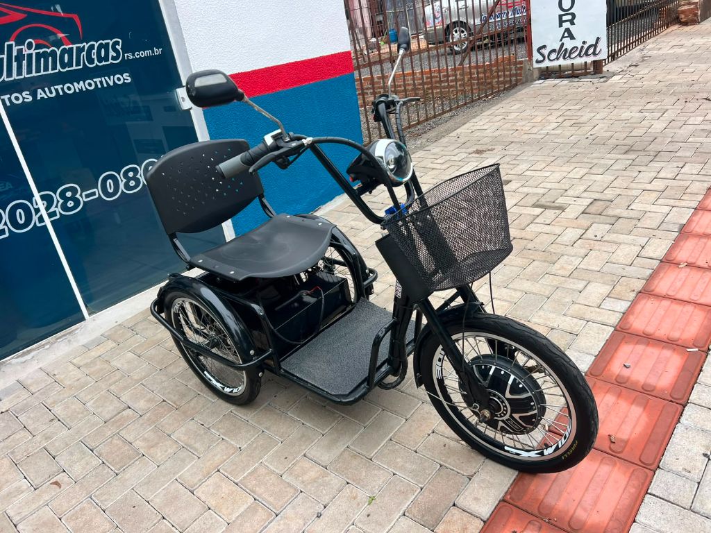 Triciclo Eletrico Duos Fox