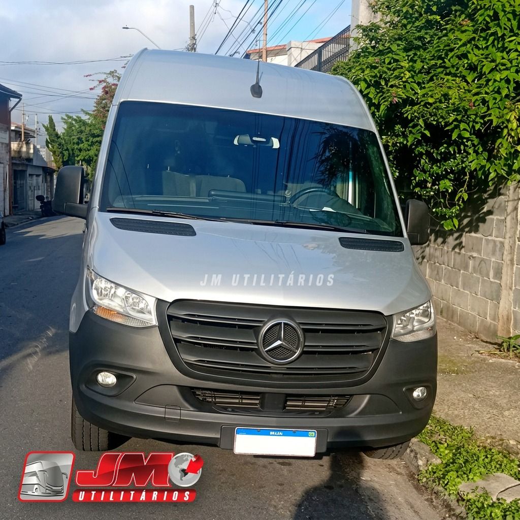 Van executiva a venda Sprinter CDI 416 ano 2021 COD.275
